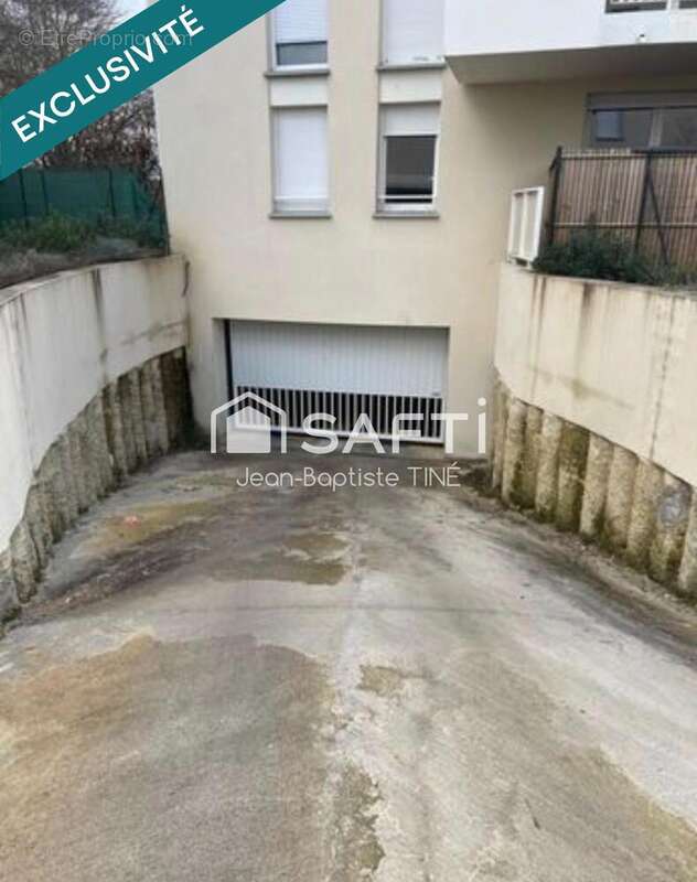 Photo 2 - Parking à BRUGUIERES