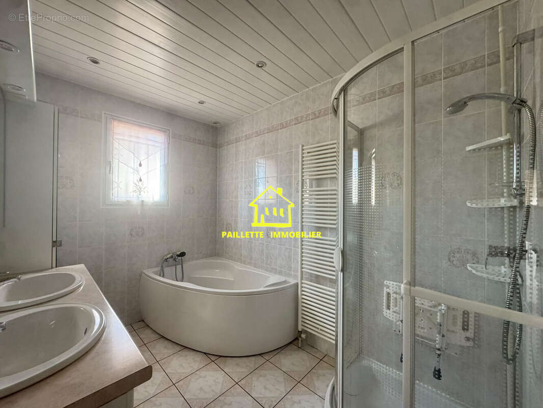Maison 113 m² à Rolleville  - photo 4