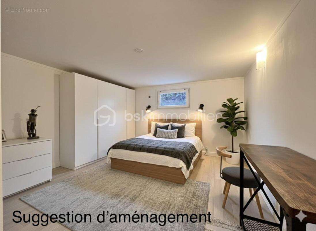 Maison à CHENNEVIERES-SUR-MARNE