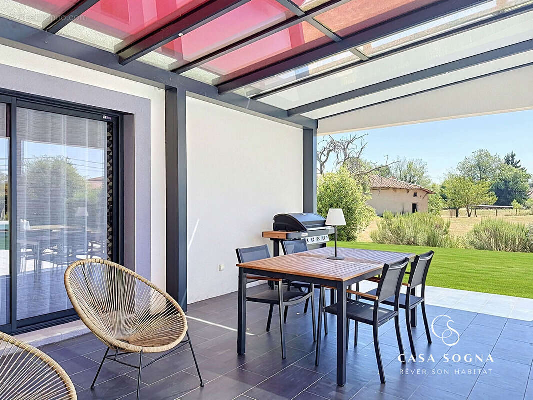 Villa contemporaine - 6 pièces - 131,82 m² - photo 17