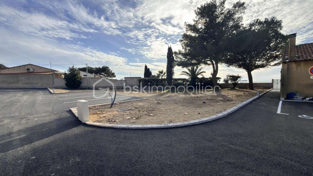 Terrain à PORT-DE-BOUC