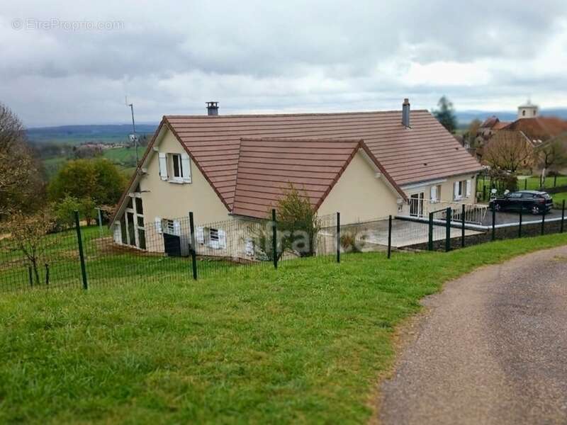 Maison à vendre 6 pièces  (163 m2) - photo 2