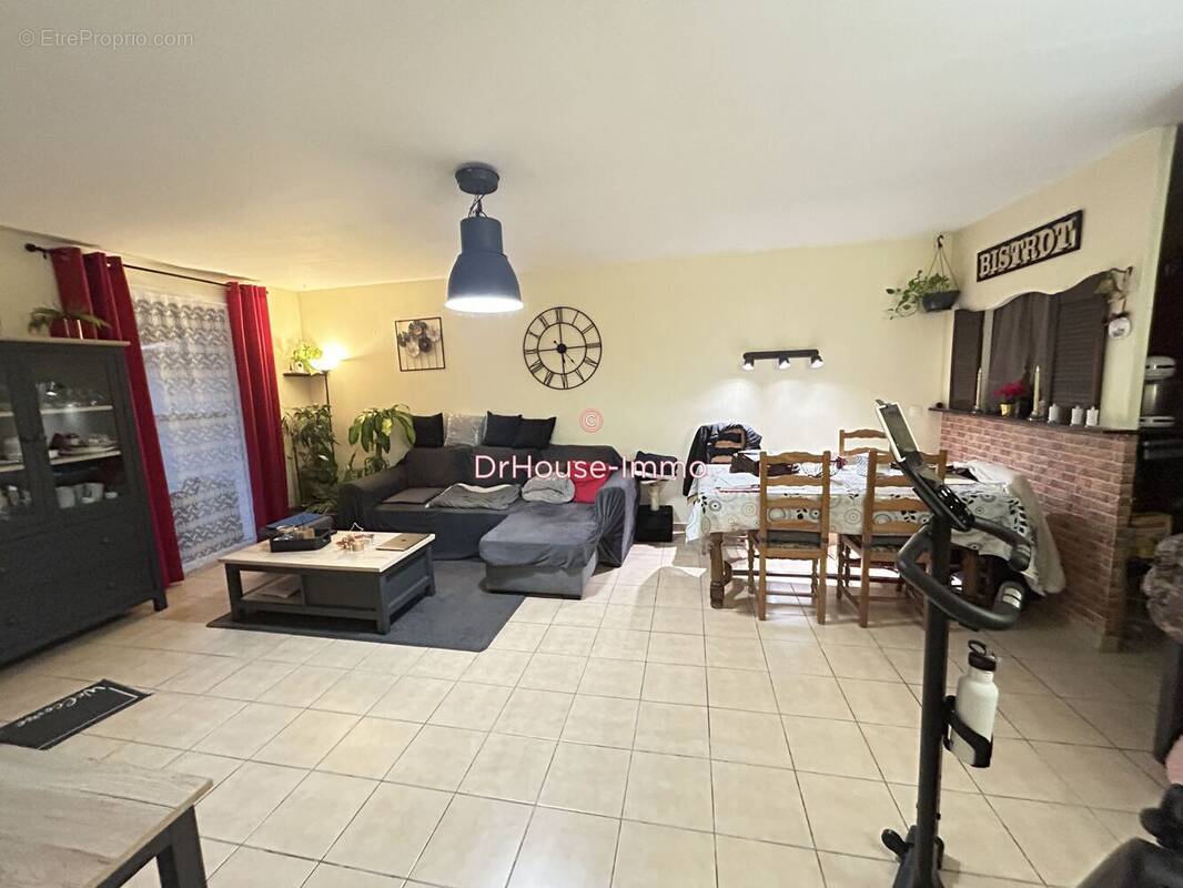 Maison à CANET-EN-ROUSSILLON