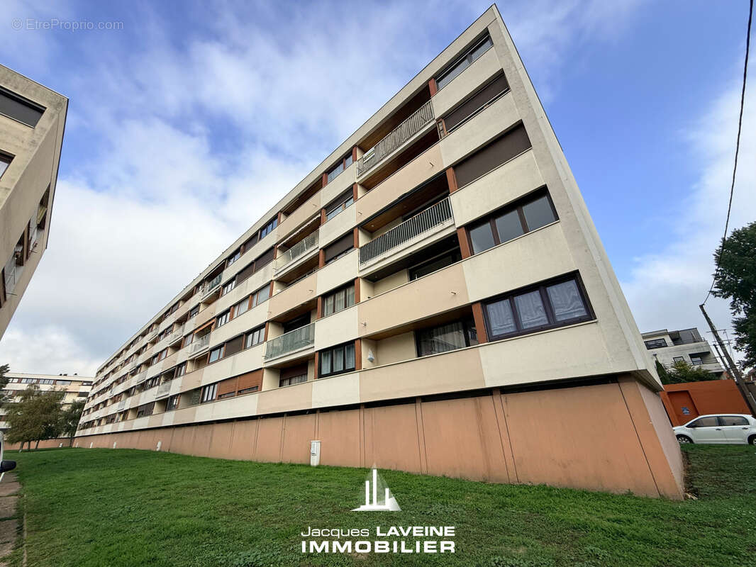 Appartement à LE BAN-SAINT-MARTIN