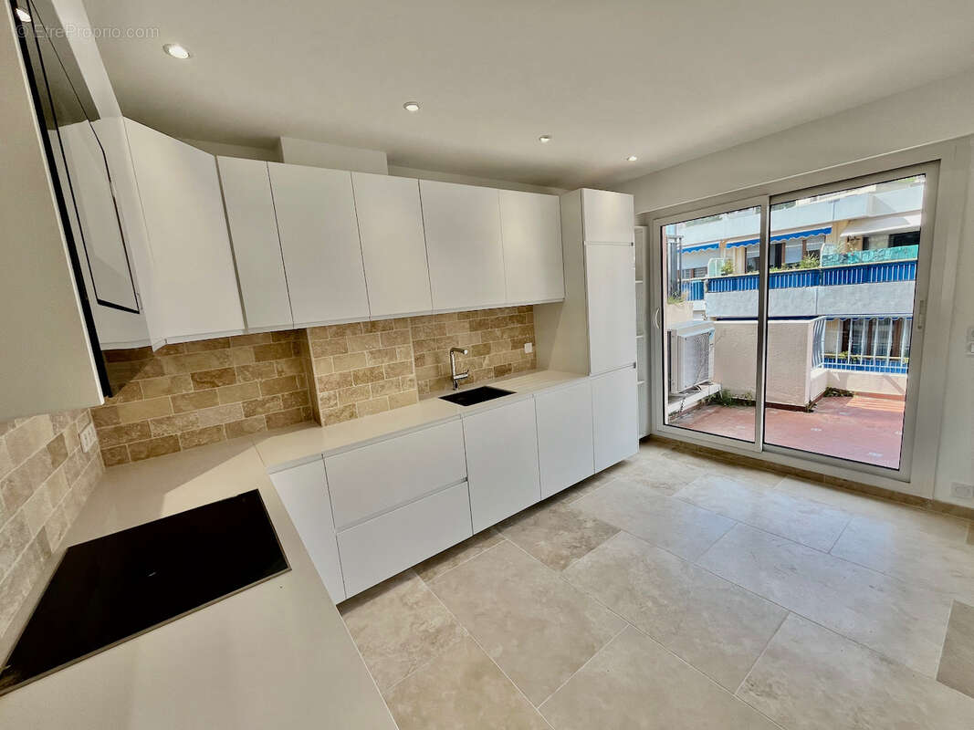 Appartement à BEAULIEU-SUR-MER