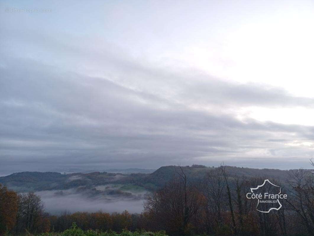 Maison à SAINT-DENIS-LES-MARTEL