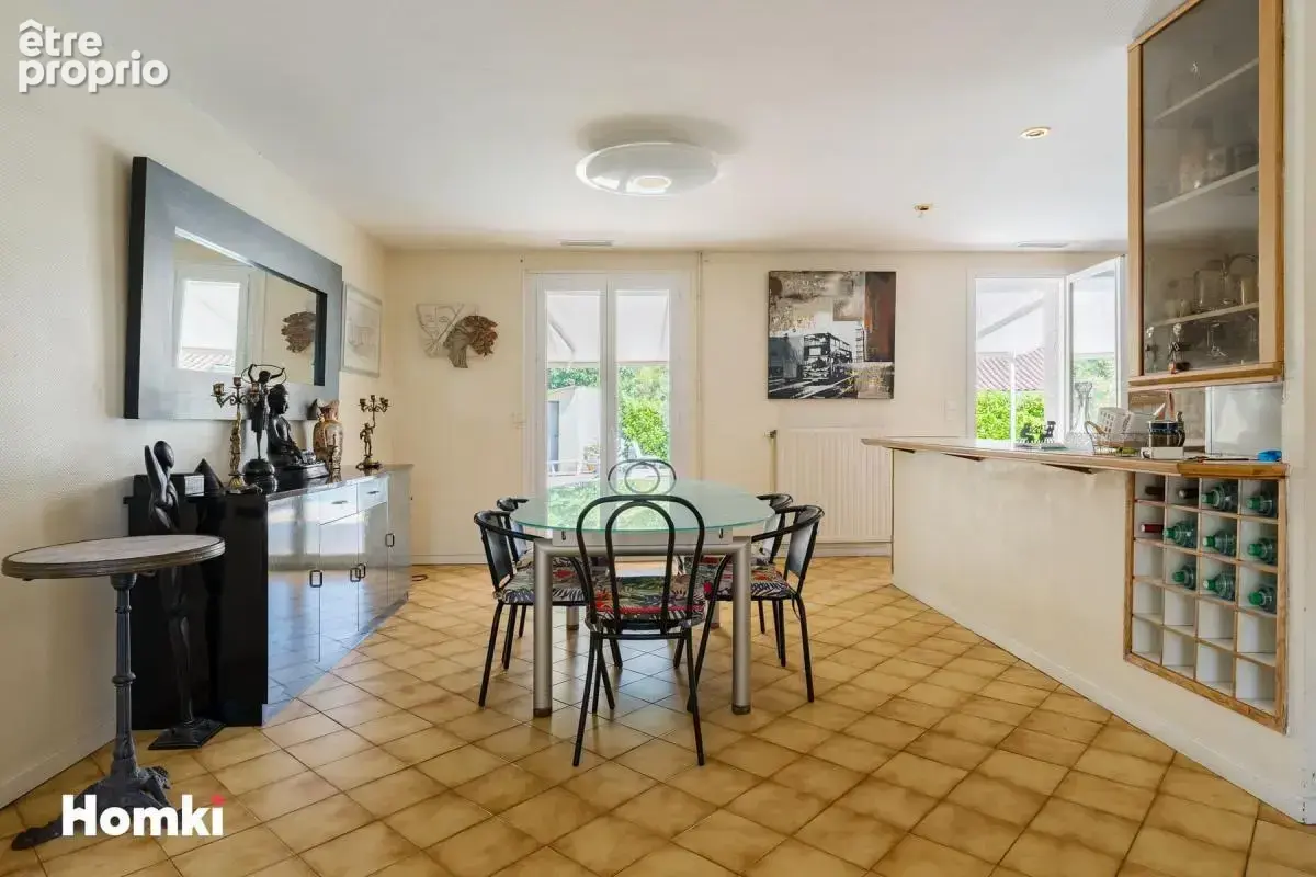 Maison/Villa T6 de 140 m² à La Salvetat-Saint-Gilles 31880 - photo 6