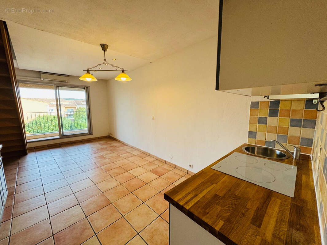 Appartement à COGOLIN