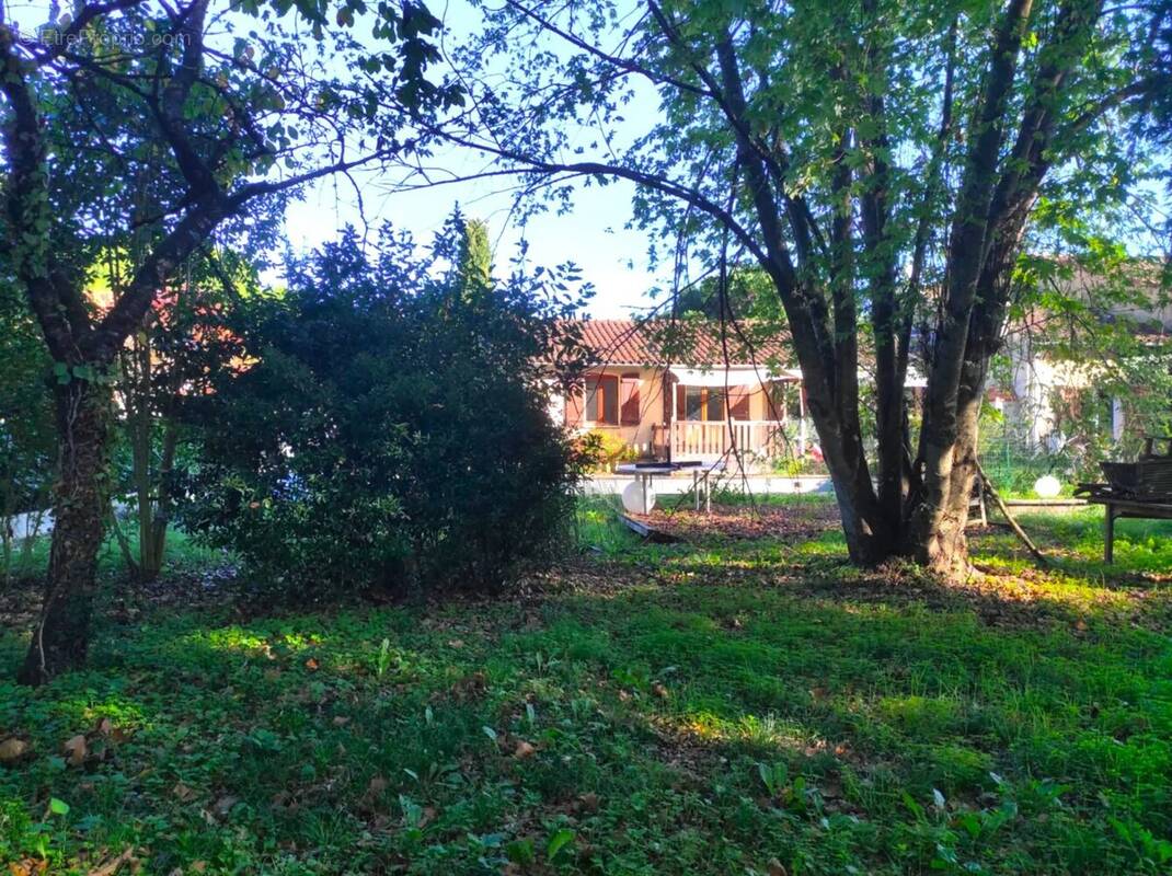 Maison à SAINT-SULPICE