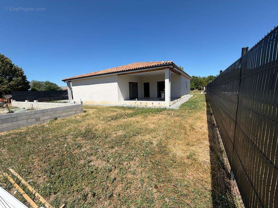 Maison Cognac T6 plein pied garage - photo 2
