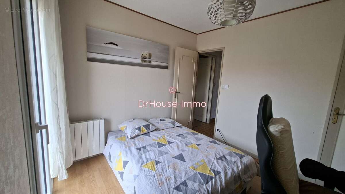 Maison 81 m² à Ambares-Et-Lagrave  - photo 25