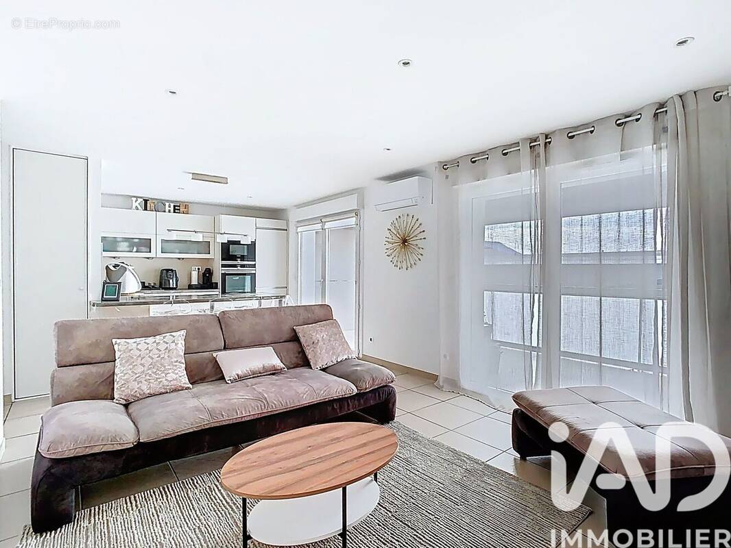 Photo 1 - Appartement à SAINT-MARTIN-D'HERES