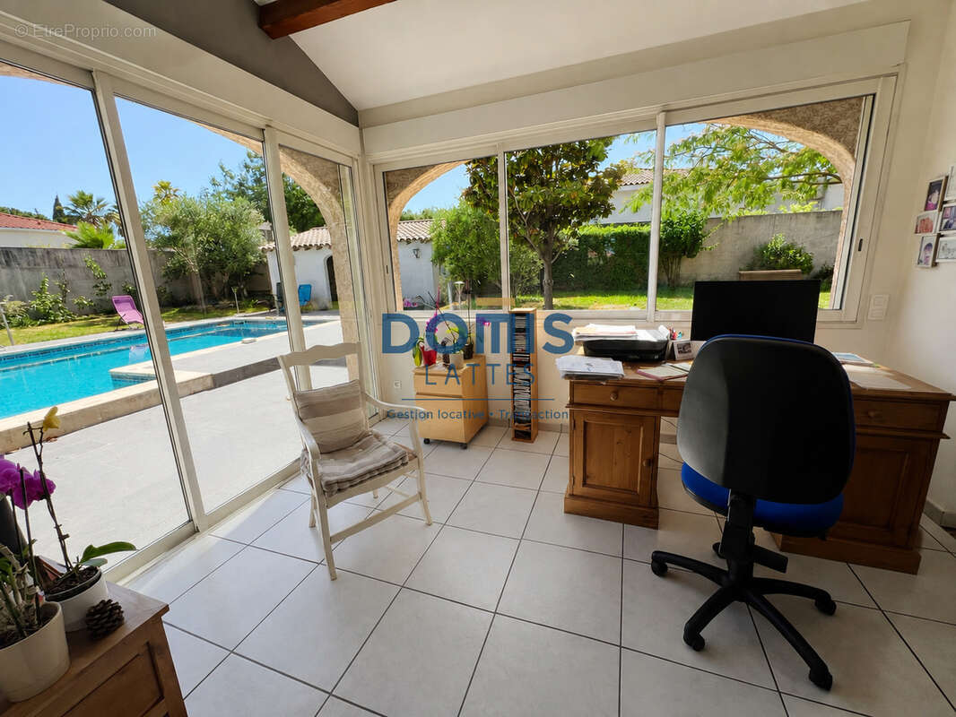 Grande maison familiale avec T2 indépendant et piscine - photo 5