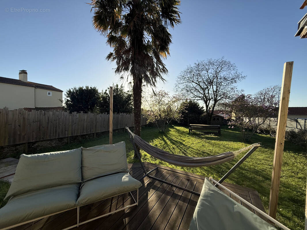Maison à SAINT-JULIEN-DE-CONCELLES