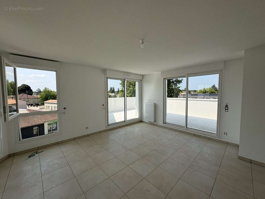 Appartement à SAINT-MEDARD-EN-JALLES