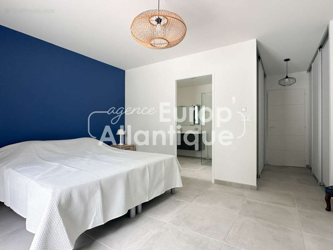 Maison à LES MATHES