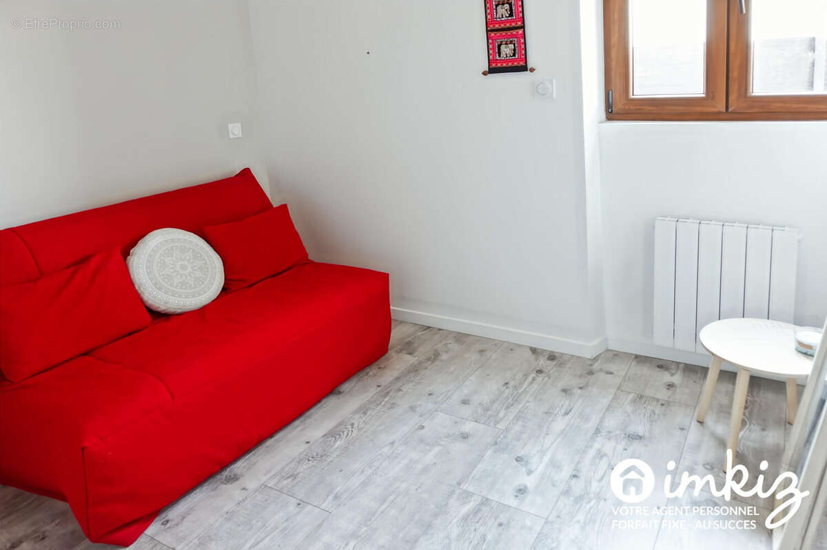 Appartement T3 centre avec terrasse cave + parking - photo 7