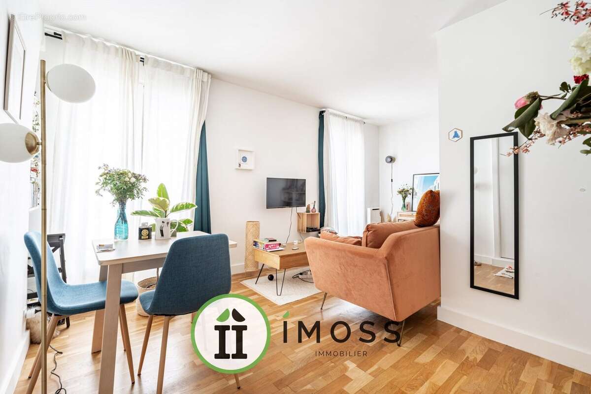 Appartement à PARIS-18E