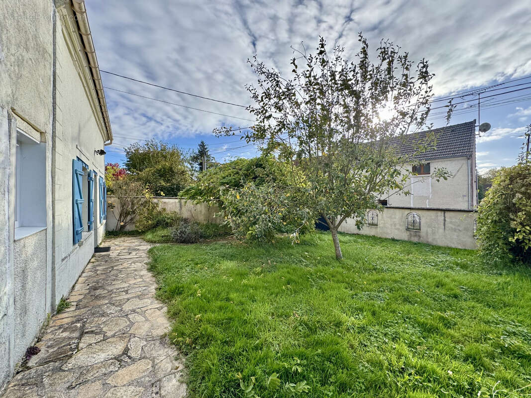 Maison à COULOMMIERS