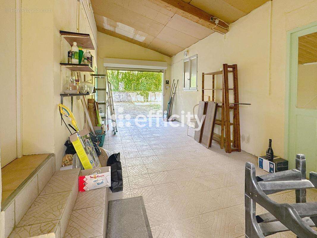 Maison 132 m² à Saint-Remy-De-Provence  - photo 17
