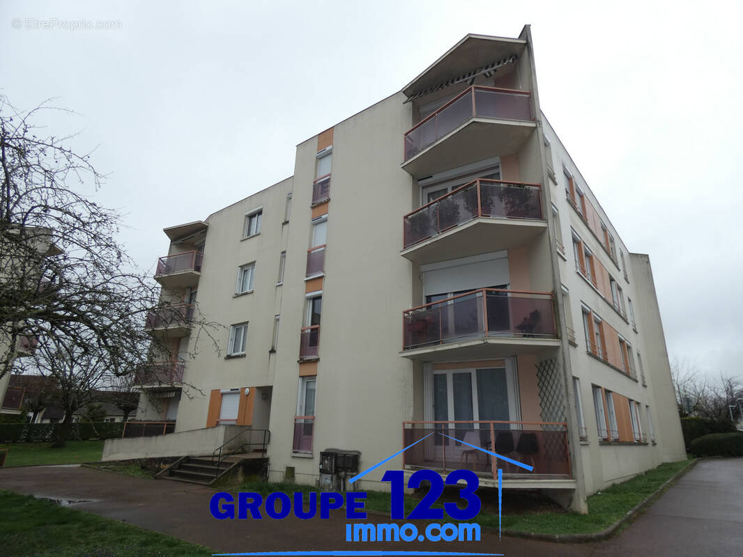 Appartement à MIGENNES