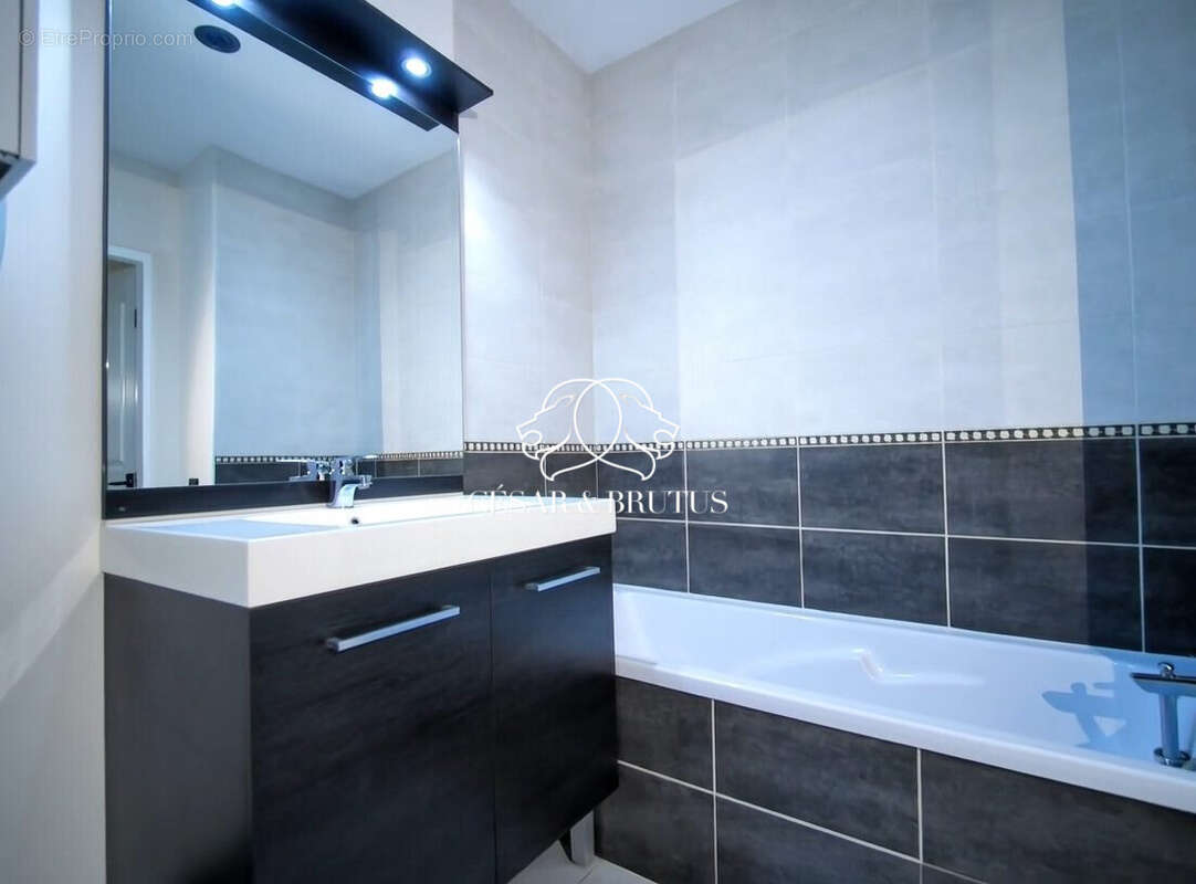 Appartement à VOURLES