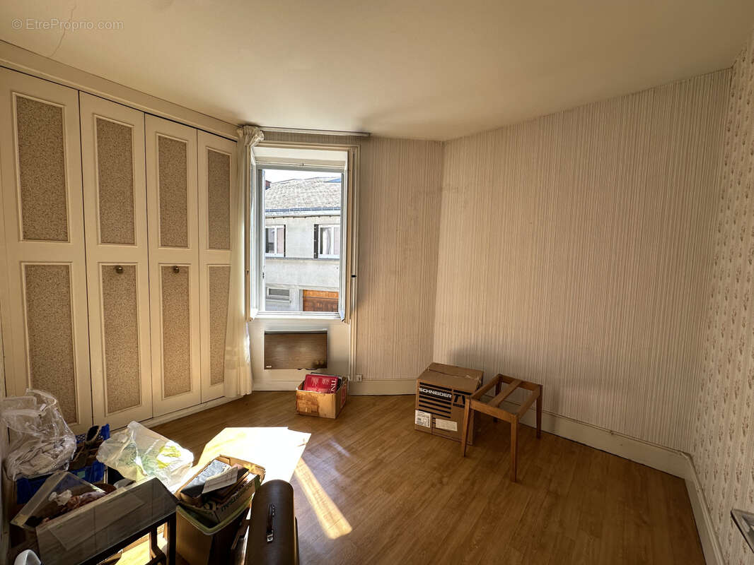 Maison à SAINT-GERVAIS-D'AUVERGNE