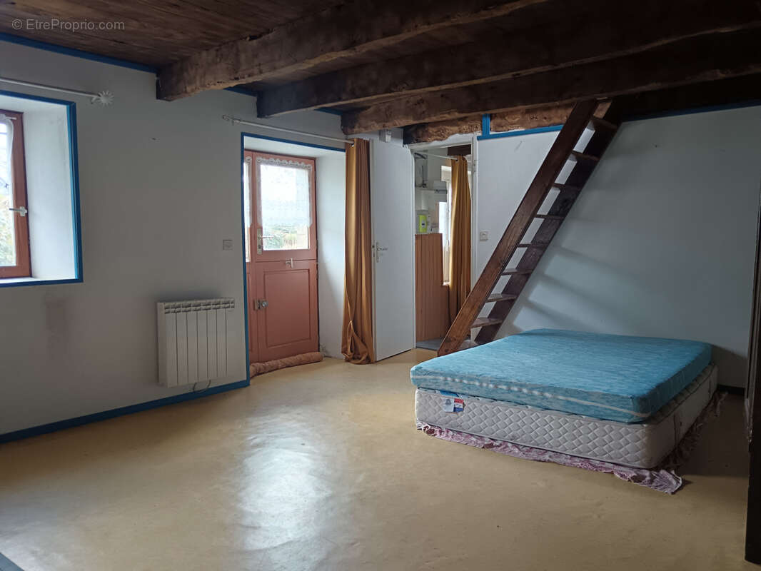 Maison à CLEGUEREC