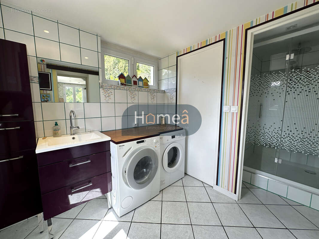 Magnifique propriété de 215 m2 sur 7 769 m2 de terrain - photo 15