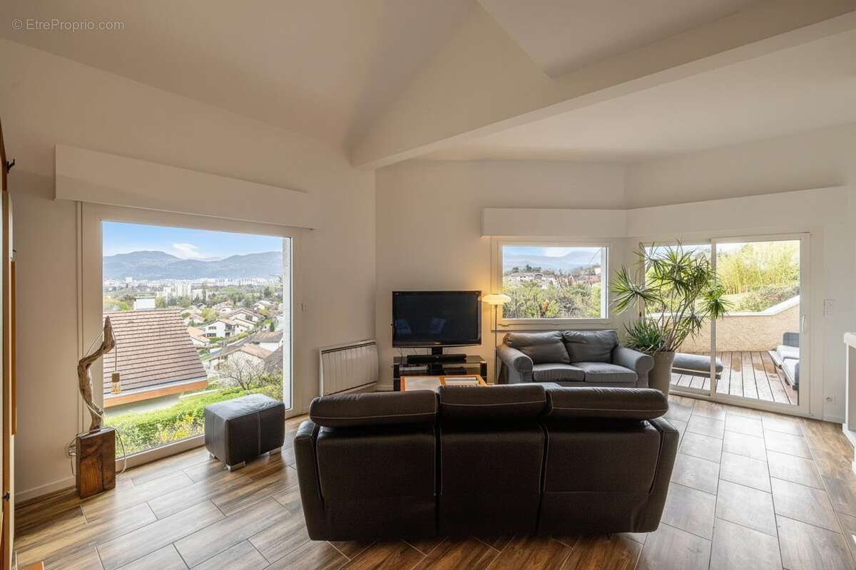 Maison à SEYSSINET-PARISET