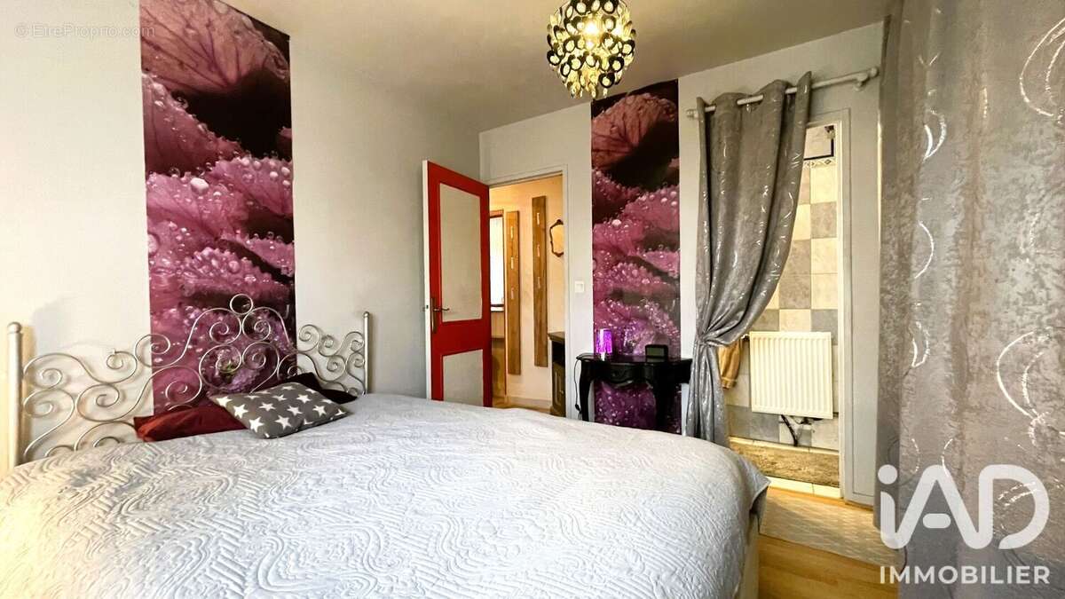 Maison 108 m² à Le Plessis-Pate  - photo 8