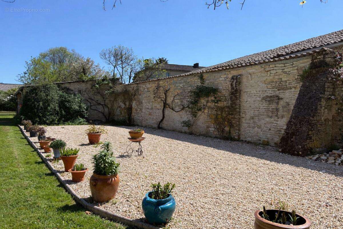 Maison à SAINTE-SOLINE