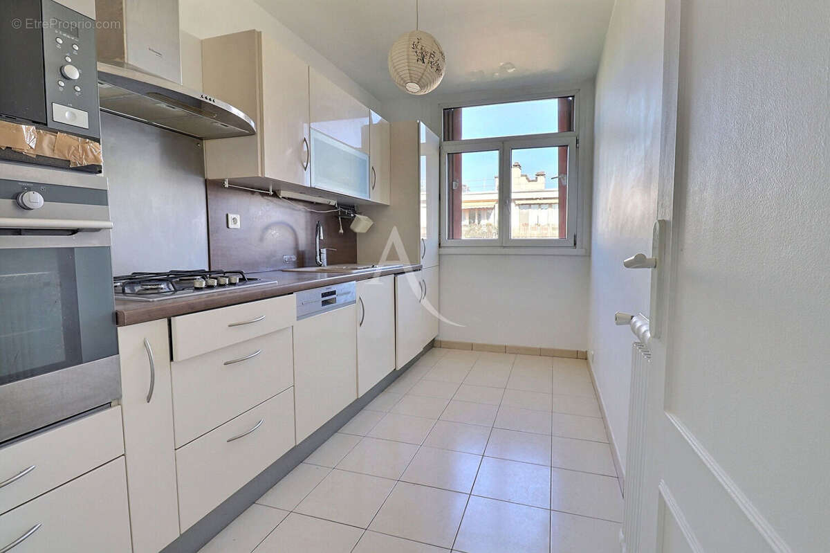 Appartement à MAISONS-LAFFITTE