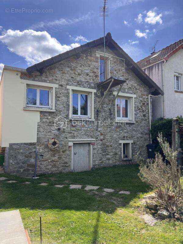 Maison à VIRY-CHATILLON