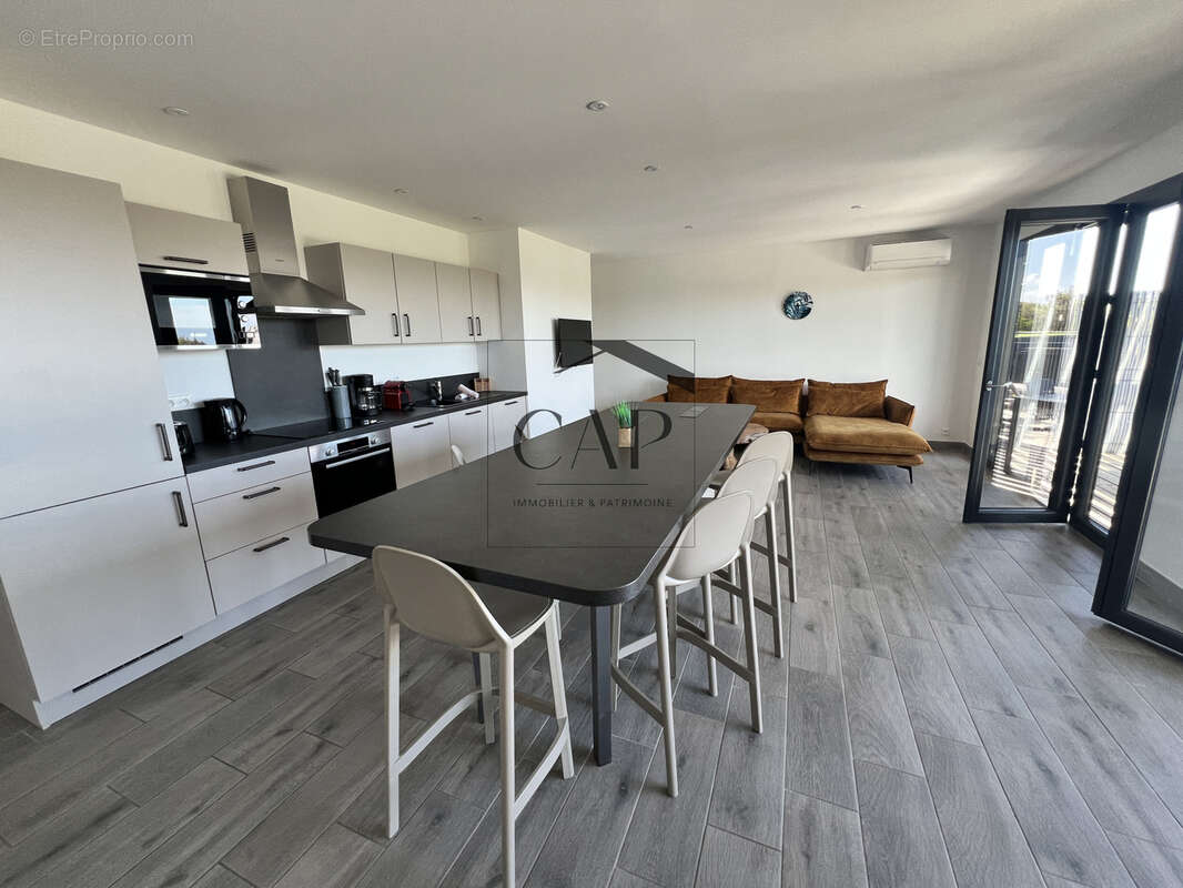 ACTE EN MAIN   Villa T5 avec Piscine Privative Chauffée   Domaine 5***** à Lecci   Investissement Premium - photo 3