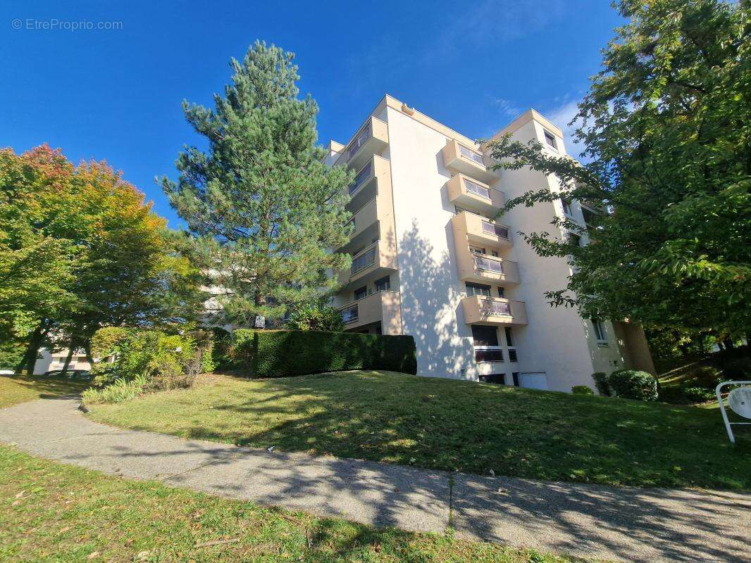 Appartement à VAIRES-SUR-MARNE