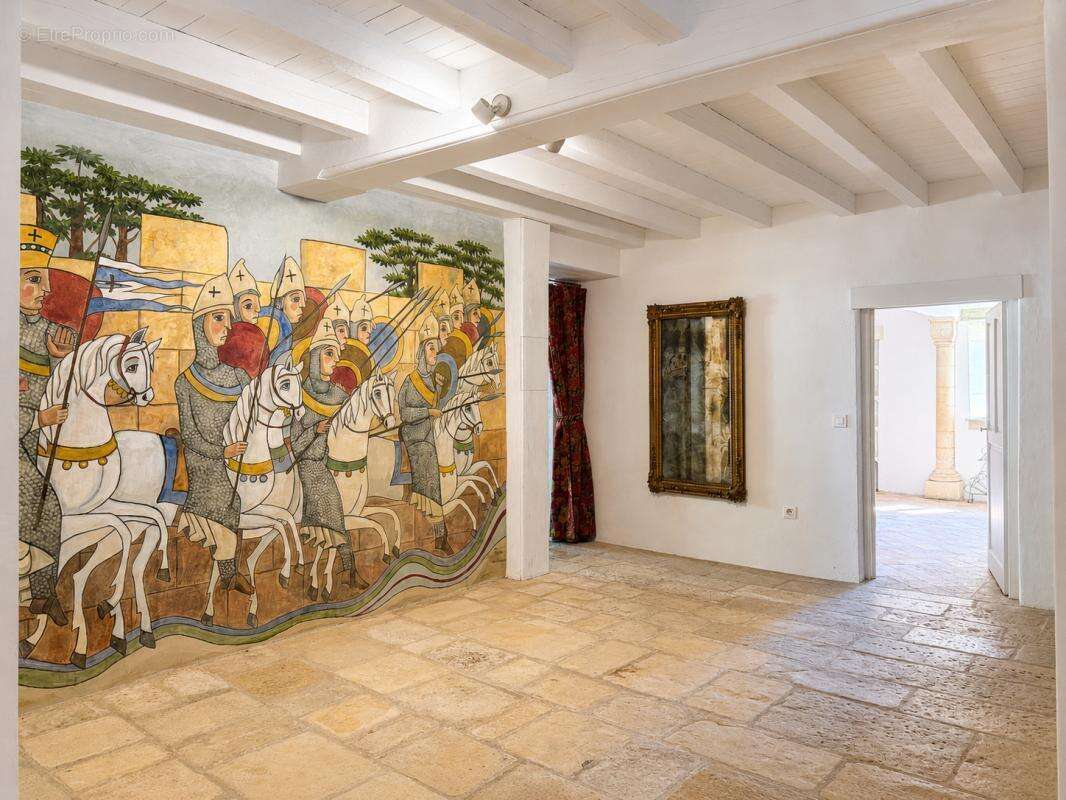 Propriété de caractère de 350 m2 avec gîtes -Tusson - 470 00 - photo 7