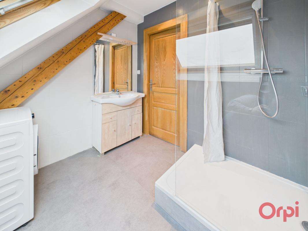 Duplex de 100 m²  au sol, quartier Marne - photo 9