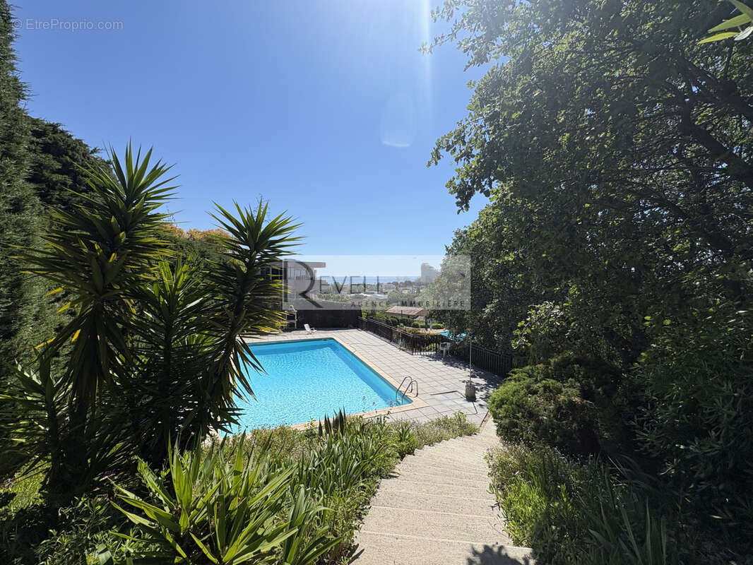 Appartement à VILLENEUVE-LOUBET