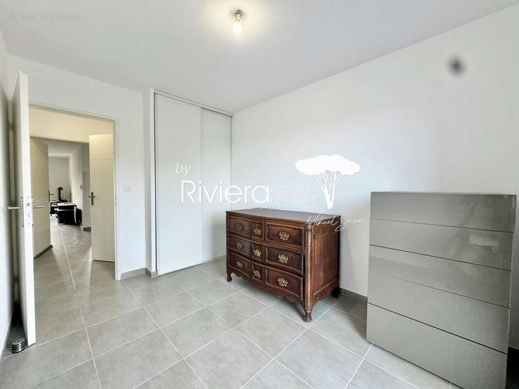 Appartement à LA CROIX-VALMER