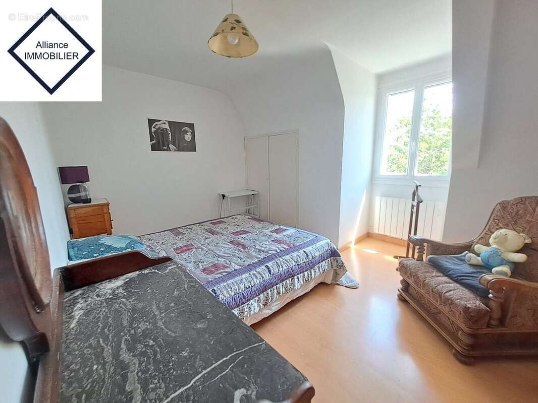 Maison 147 m² à Becherel  - photo 8