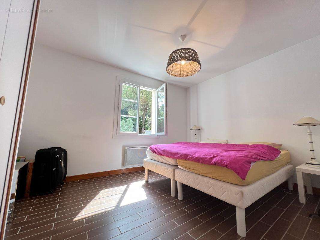 Maison à LES MATHES