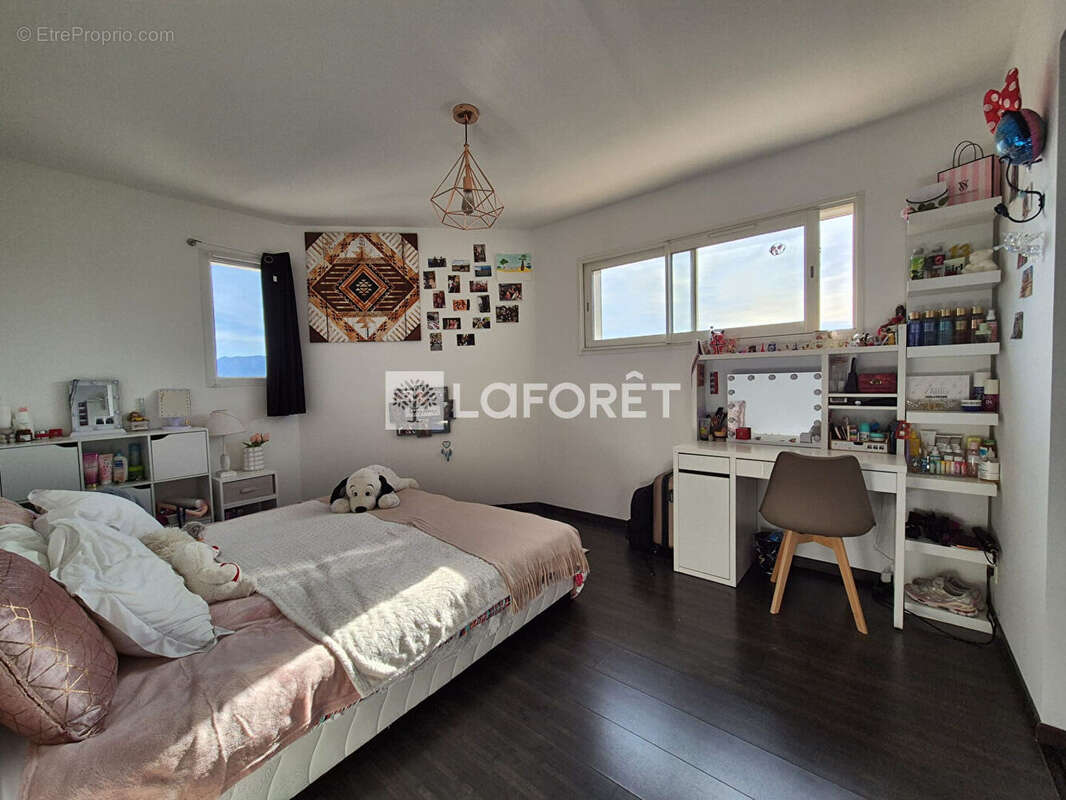 Maison à VILLENEUVE-DE-LA-RAHO