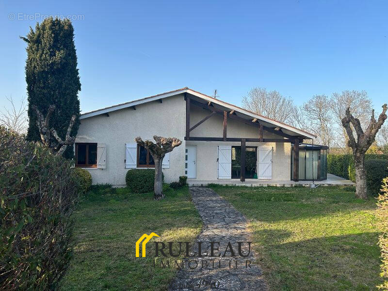 Maison à CUBZAC-LES-PONTS
