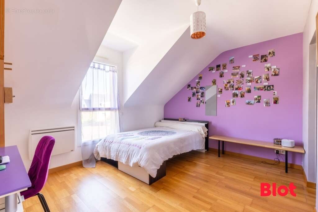 Maison à CHASNE-SUR-ILLET