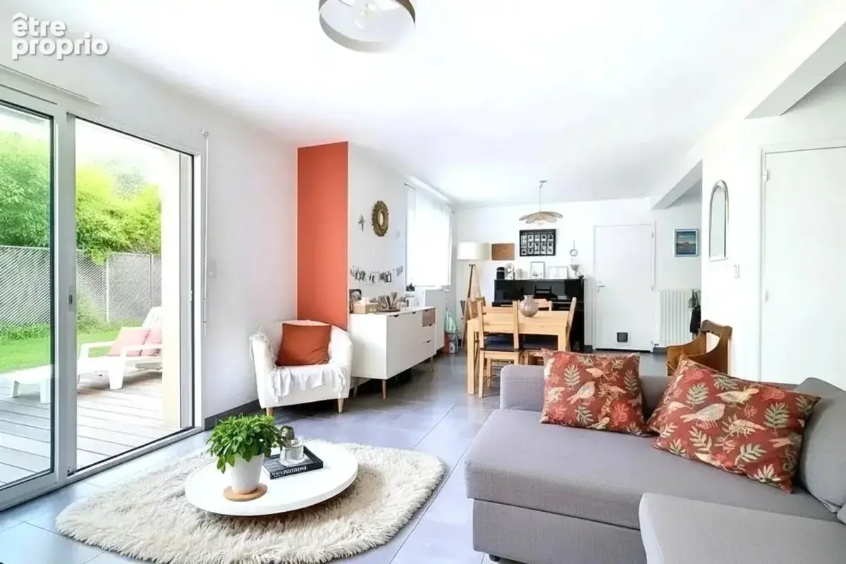 Maison 6 pièces 109 m² à vendre à Thorigne-Fouillard (35235) - photo 2