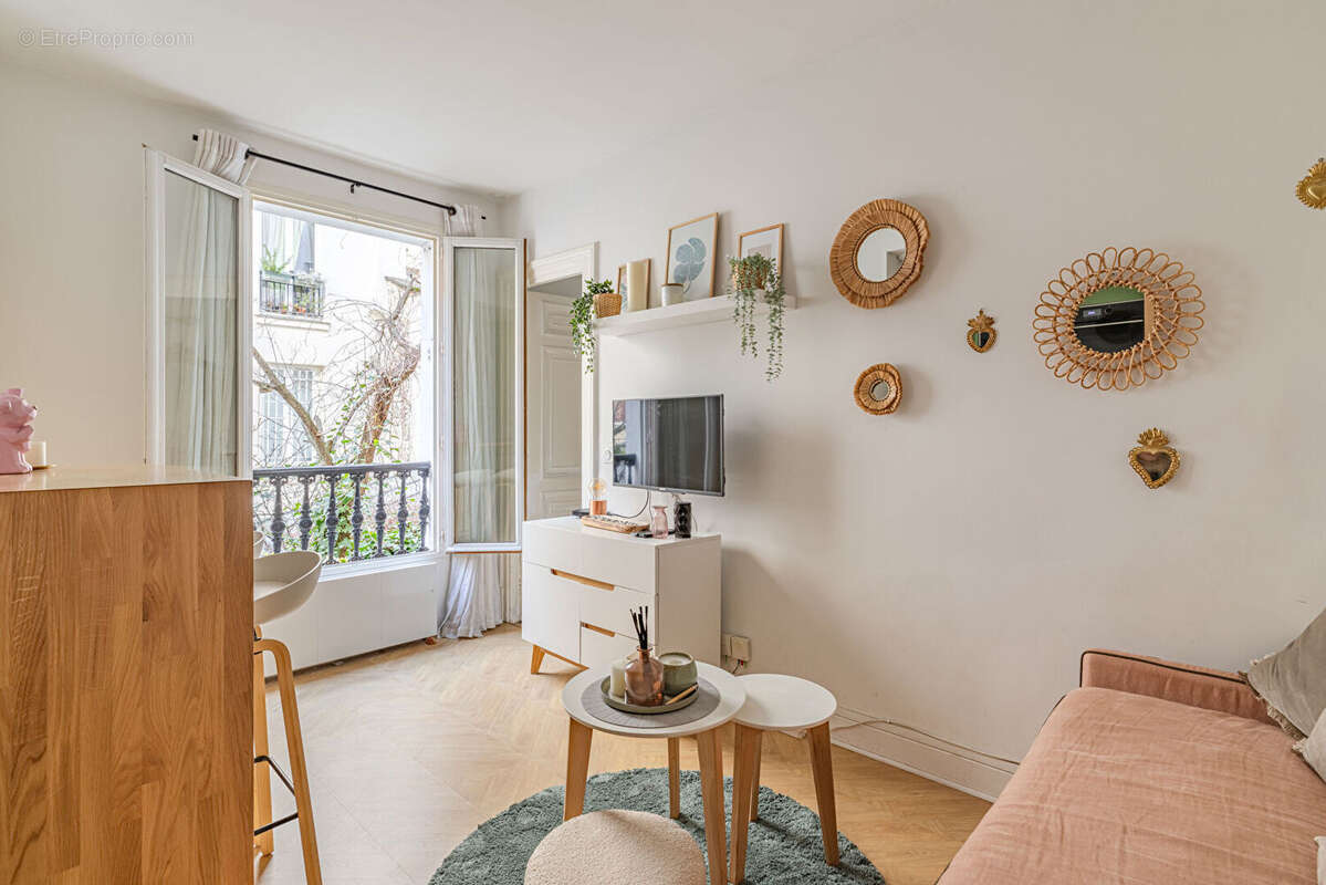 Appartement à PARIS-15E