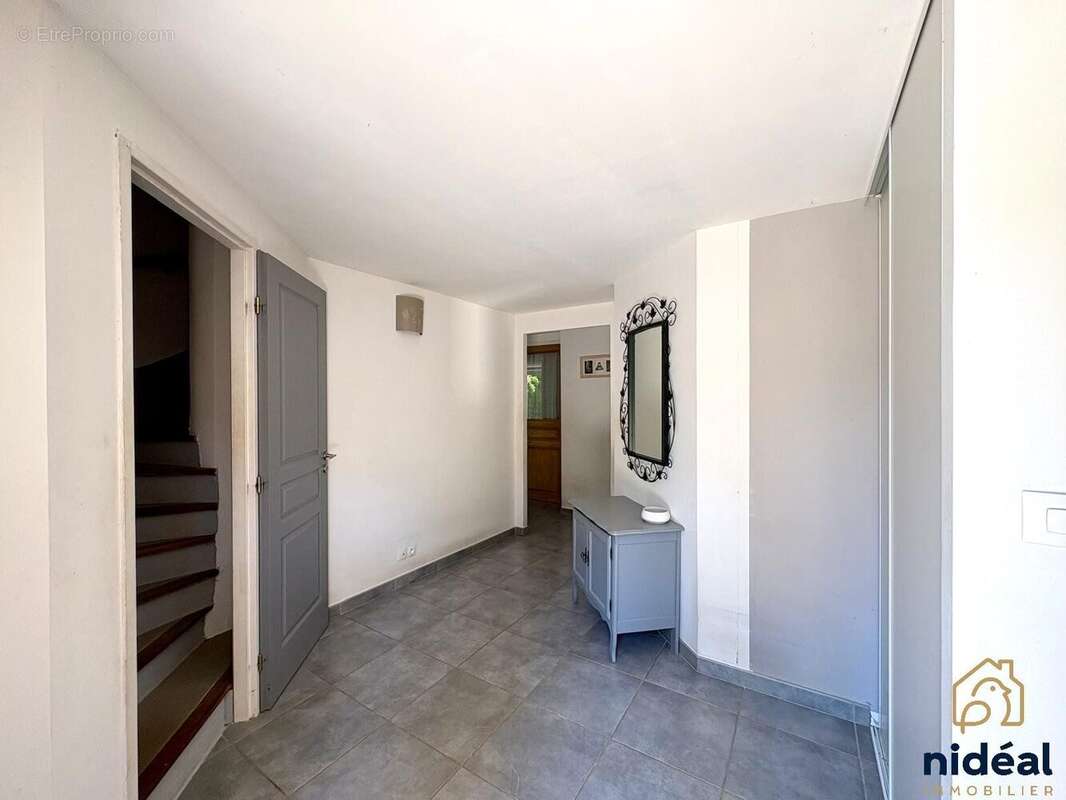 Maison 179 m² à Junas  - photo 9