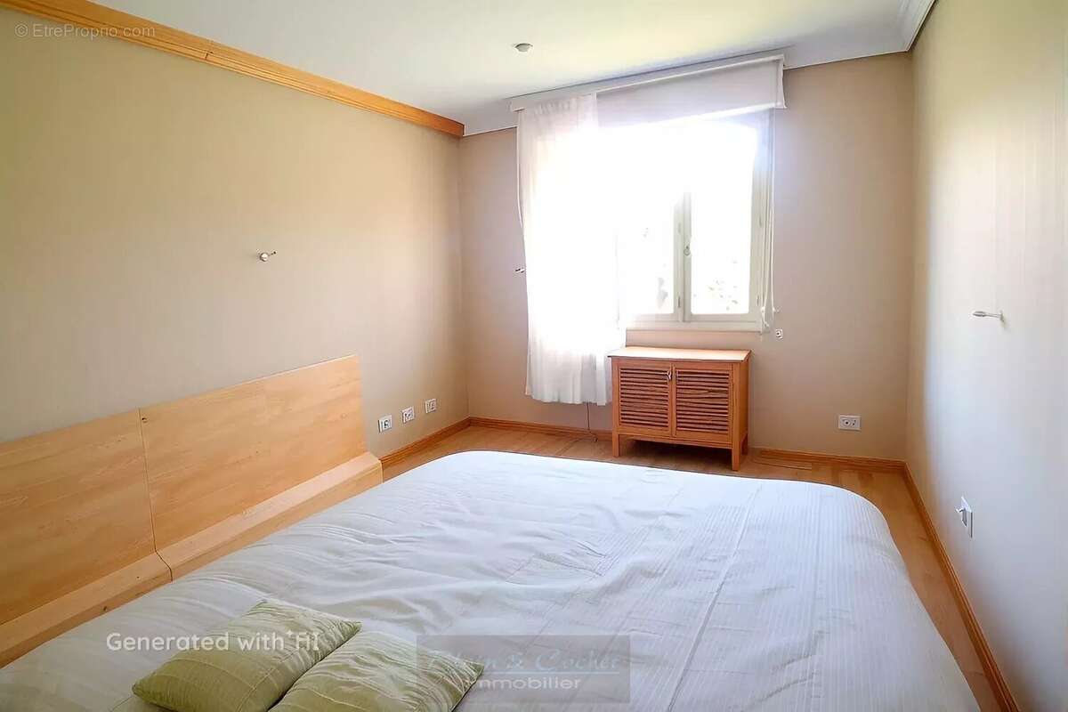 Maison à BELLEGARDE