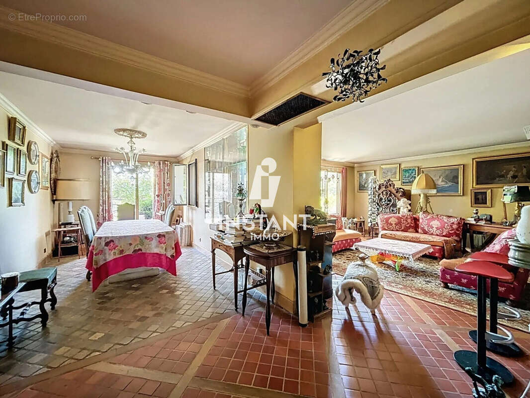 Appartement à NOGENT-SUR-MARNE